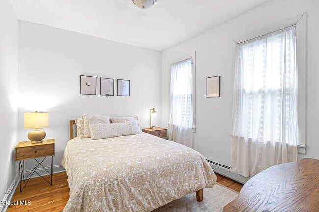 Building Photo - 64 Second St