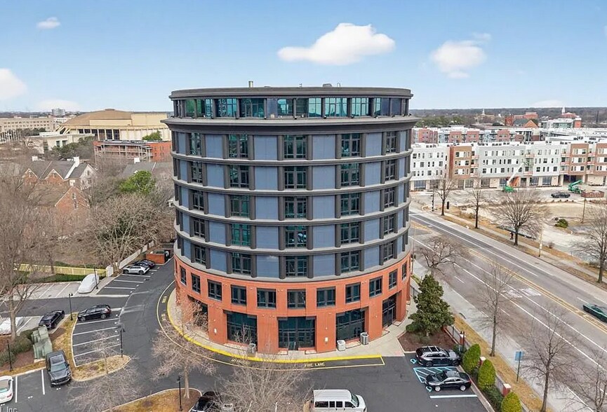 Building Photo - 415 Saint Pauls Blvd
