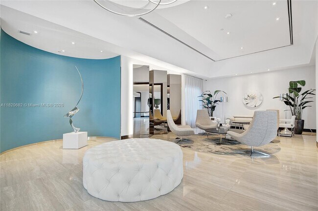 Building Photo - 16425 Collins Ave