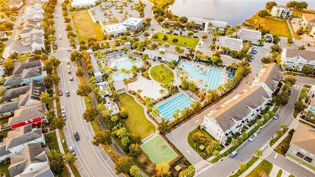 Building Photo - 10205 Pearson Ave