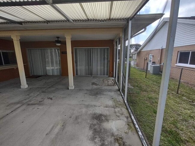Building Photo - 8811 Seeley Ln
