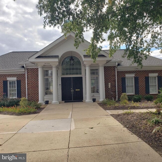 Building Photo - 14220 Madrigal Dr