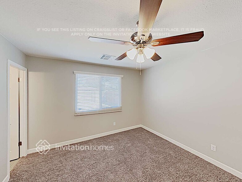 Building Photo - 2127 S Stanley Pl