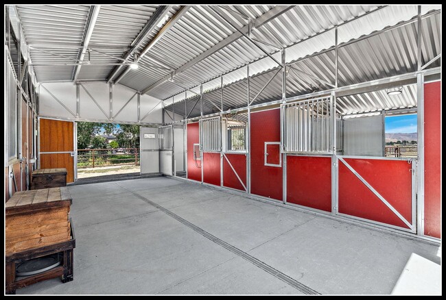 Building Photo - 3 Acre Horse Ranch & Home Rental SE Boise ...