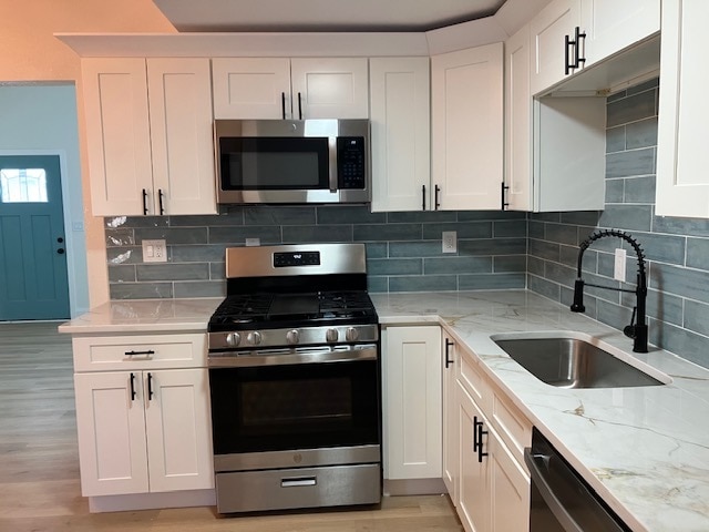 Building Photo - 1733 11th Ave N