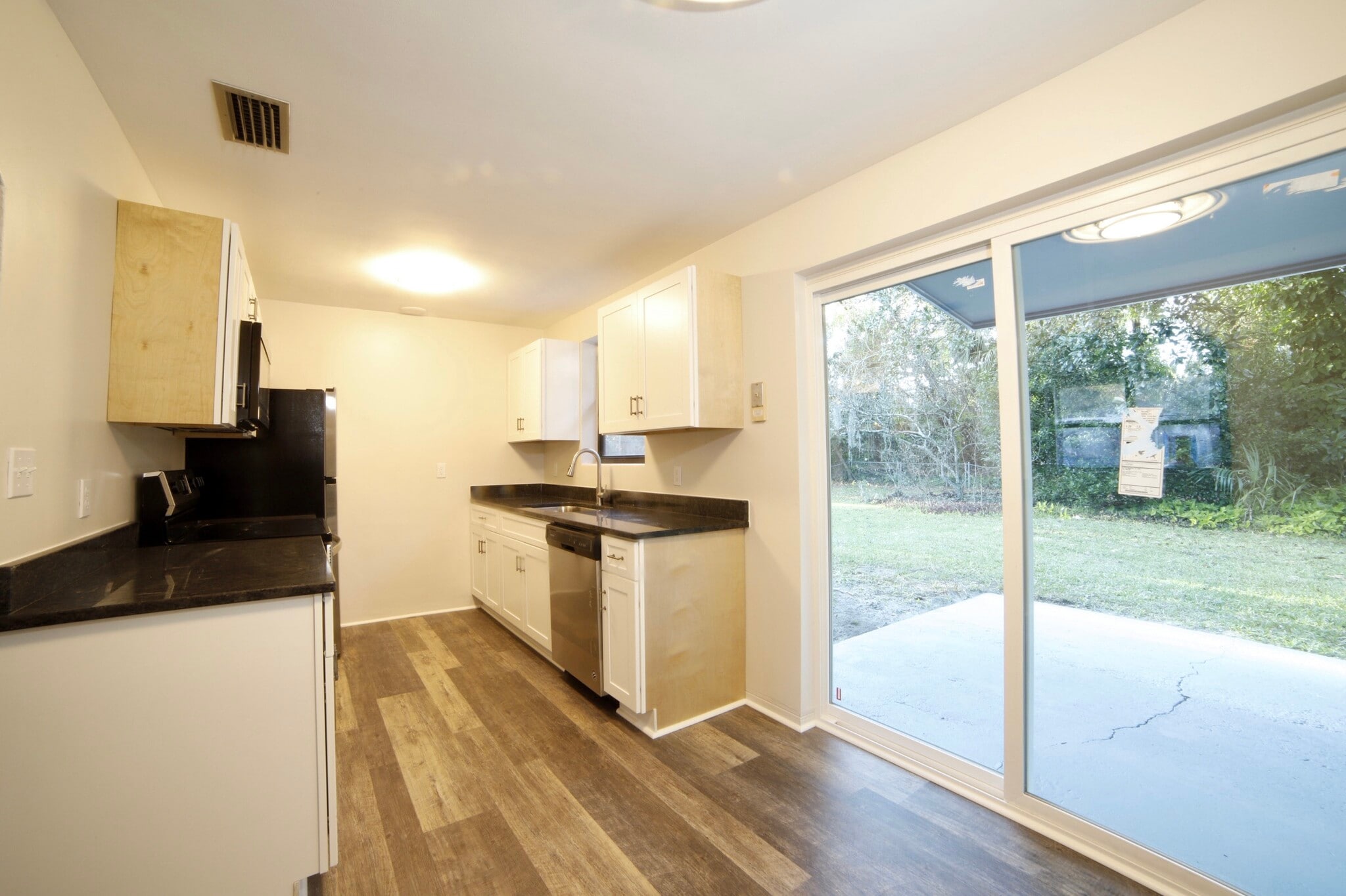 Eat In Kitchen - 113 Astor St