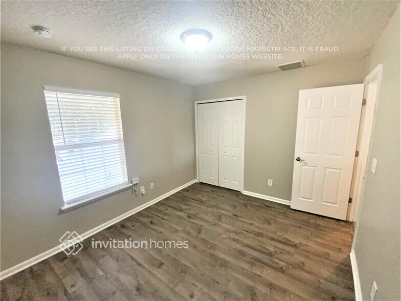 Building Photo - 340 Brier Rose Ln