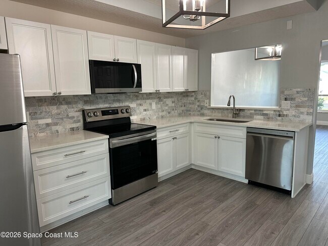 Building Photo - 976 S Fork Cir