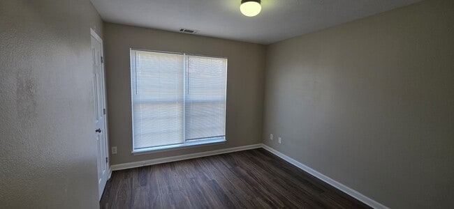 Building Photo - 150 Howard Woody Dr