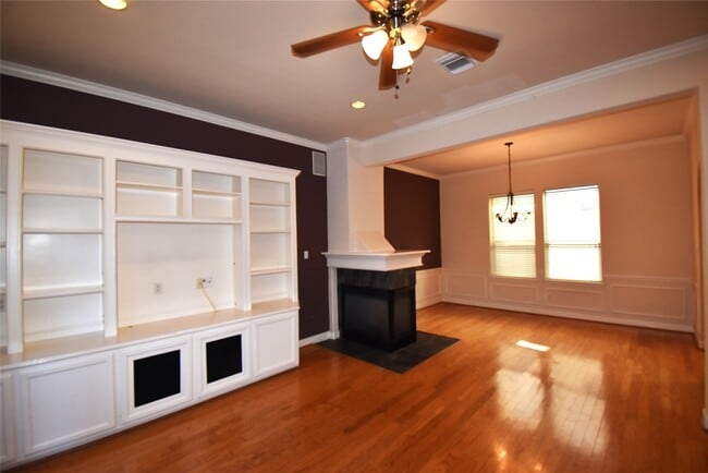 Building Photo - 1117 Malone St