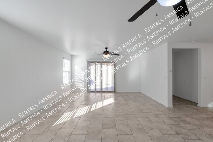 Building Photo - 8755 E Stone Meadow Cir