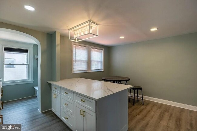 Building Photo - 6519 Dorel St