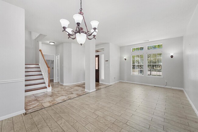 Building Photo - 17206 Stonebridge Trail