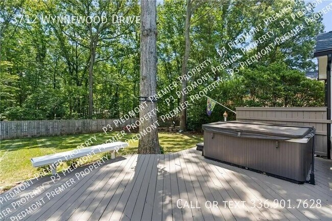 Building Photo - 3712 Wynnewood Dr