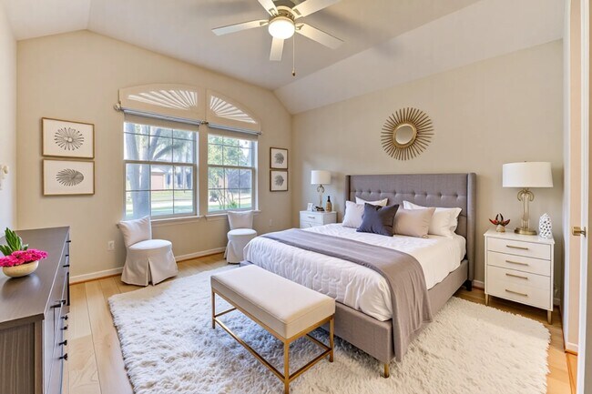 Building Photo - 21319 Pennshore Ln