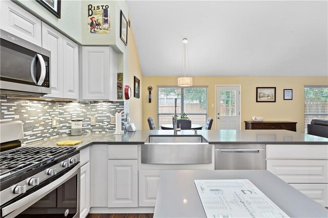 Building Photo - 8203 Miller Falls Dr