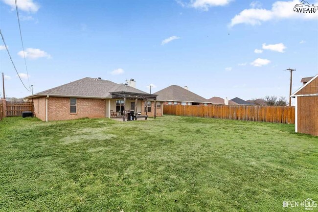 Building Photo - 5411 Forest Cove Dr