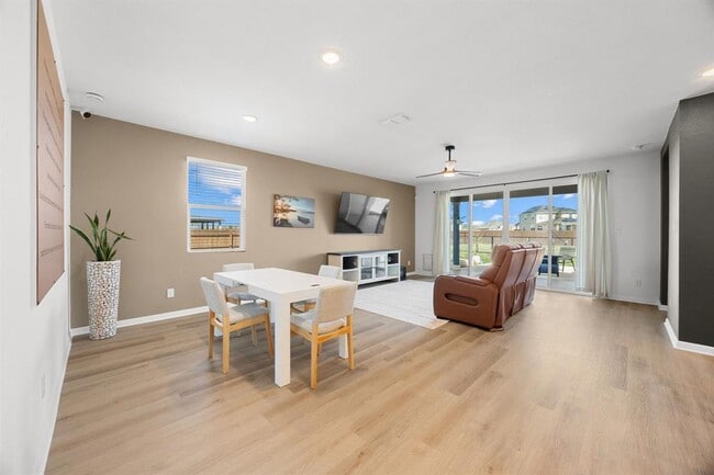 Building Photo - 191 Silverton Ln