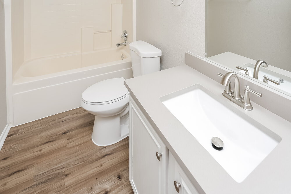 Building Photo - 2213 Whispering Wind St