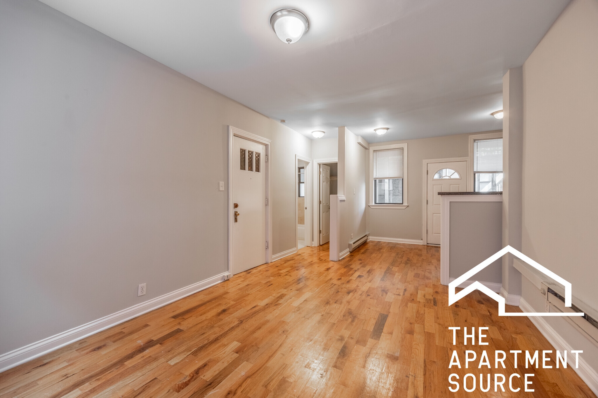 Building Photo - 4431 N Wolcott Ave