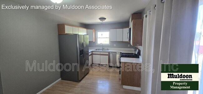Building Photo - 220 S Caddoa Dr