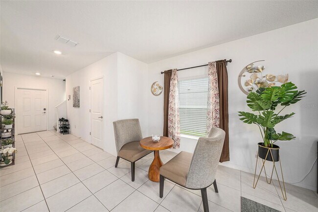 Building Photo - 6300 Beverly Hls Dr