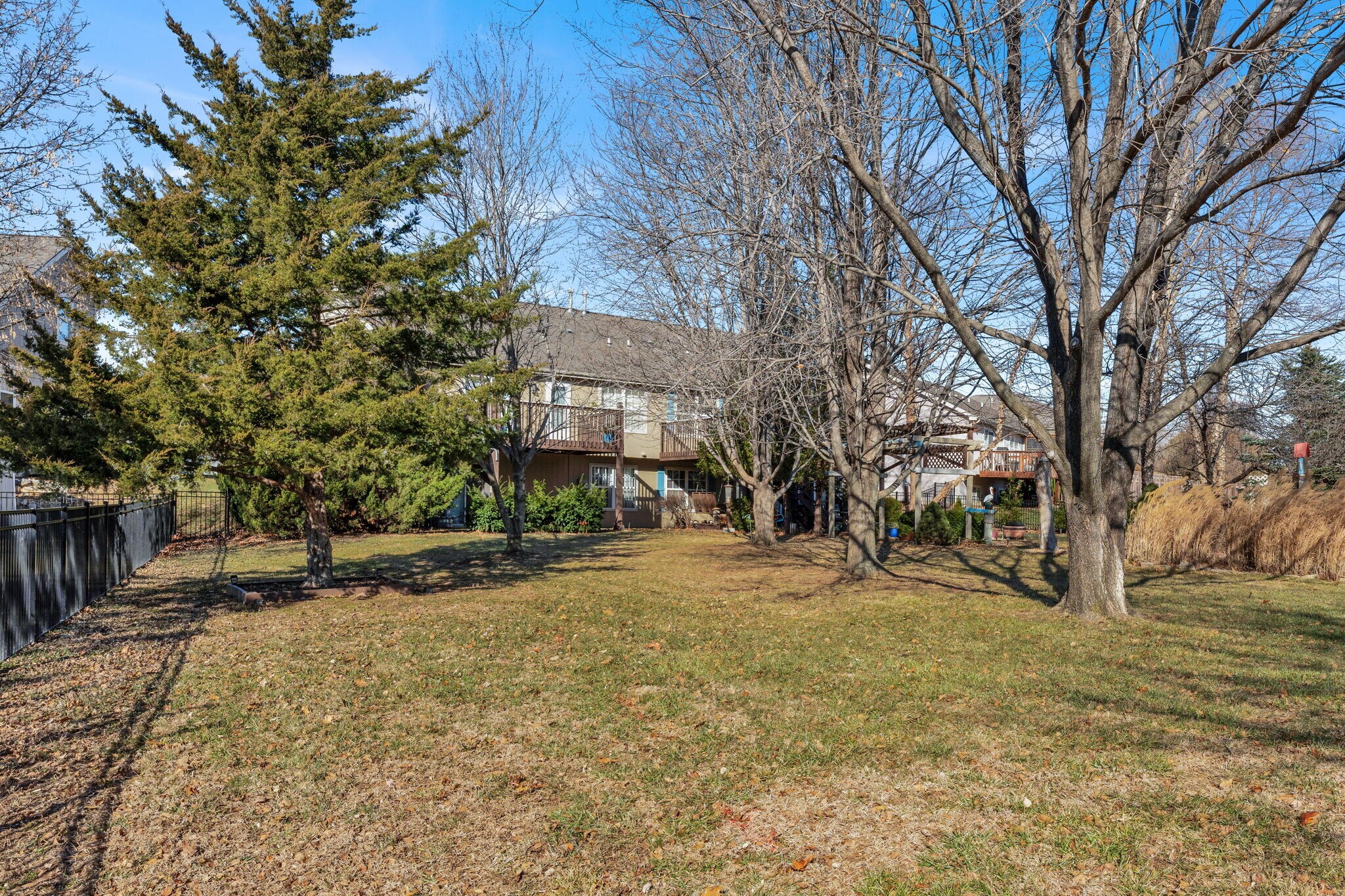 Building Photo - 1522 Legend Trail Dr