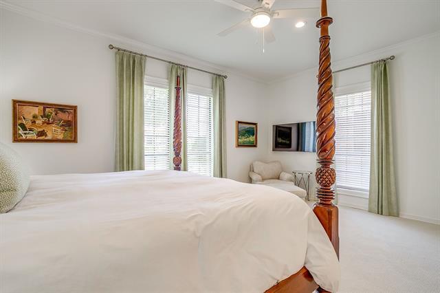 Building Photo - 1301 Belle Pl