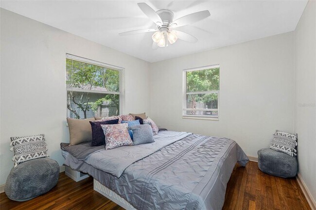 Building Photo - 2201 Park St N