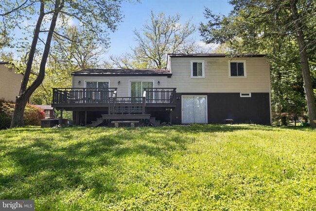 Building Photo - 9276 Soaring Hill Rd