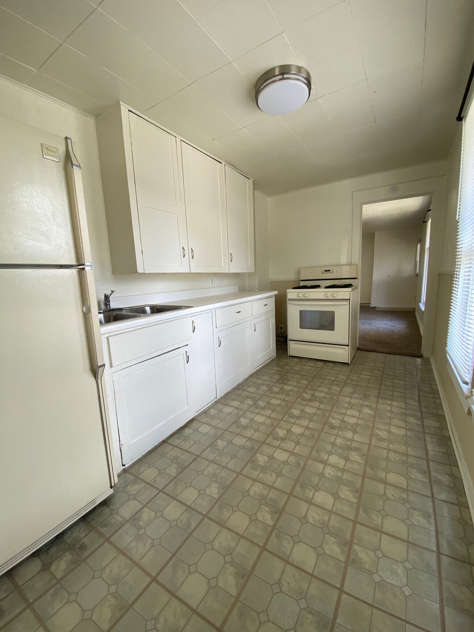 Building Photo - 1247 Quarry Ave NW