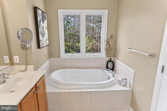 Building Photo - 11958 W War Dancer Ln