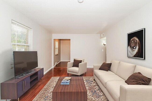 Building Photo - 20231 Crystal Ave