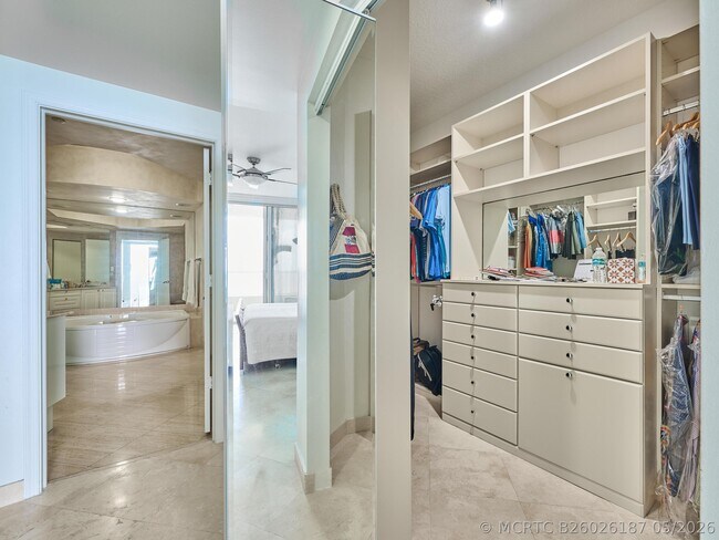 Building Photo - 3720 S Ocean Blvd
