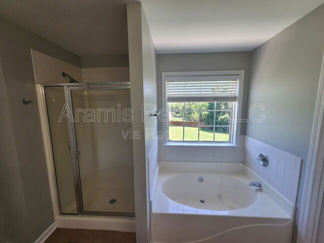 Building Photo - 1110 Cruce Lake Ct