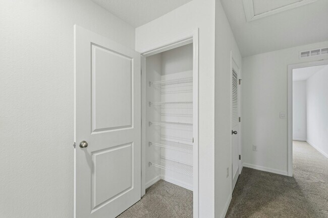 Building Photo - 6669 SW 81st Lp