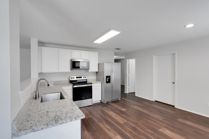 Building Photo - 1205 Saltgrass Dr
