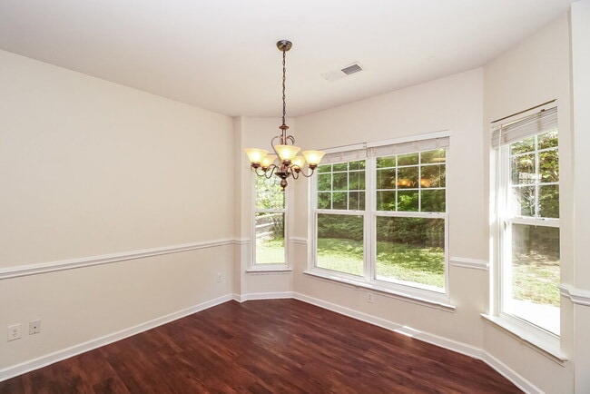Building Photo - 10142 Old Carolina Dr