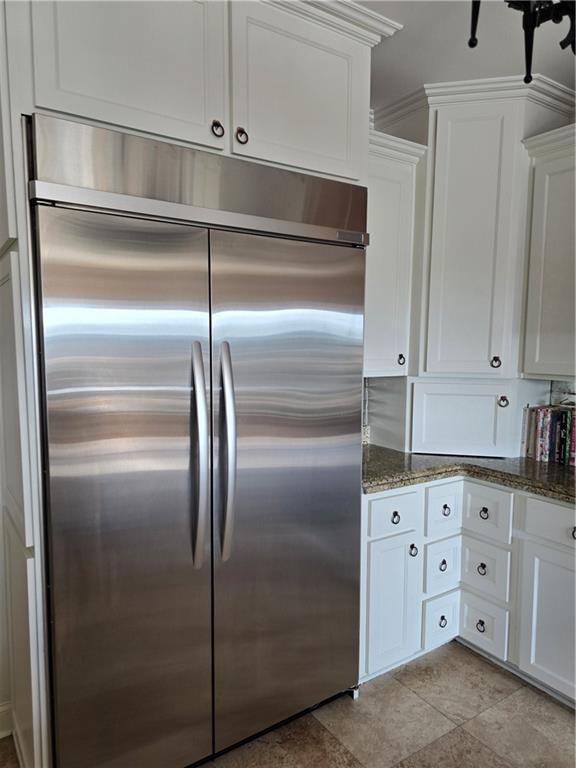 Building Photo - 205 Sutherland Dr