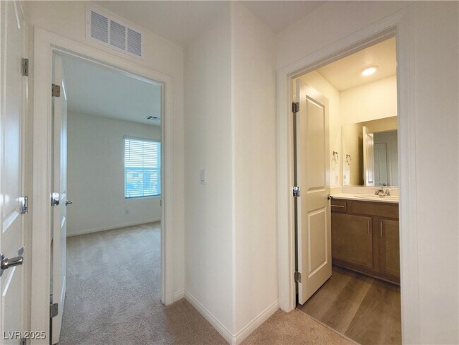 Building Photo - 1134 Northern Cardinal Dr