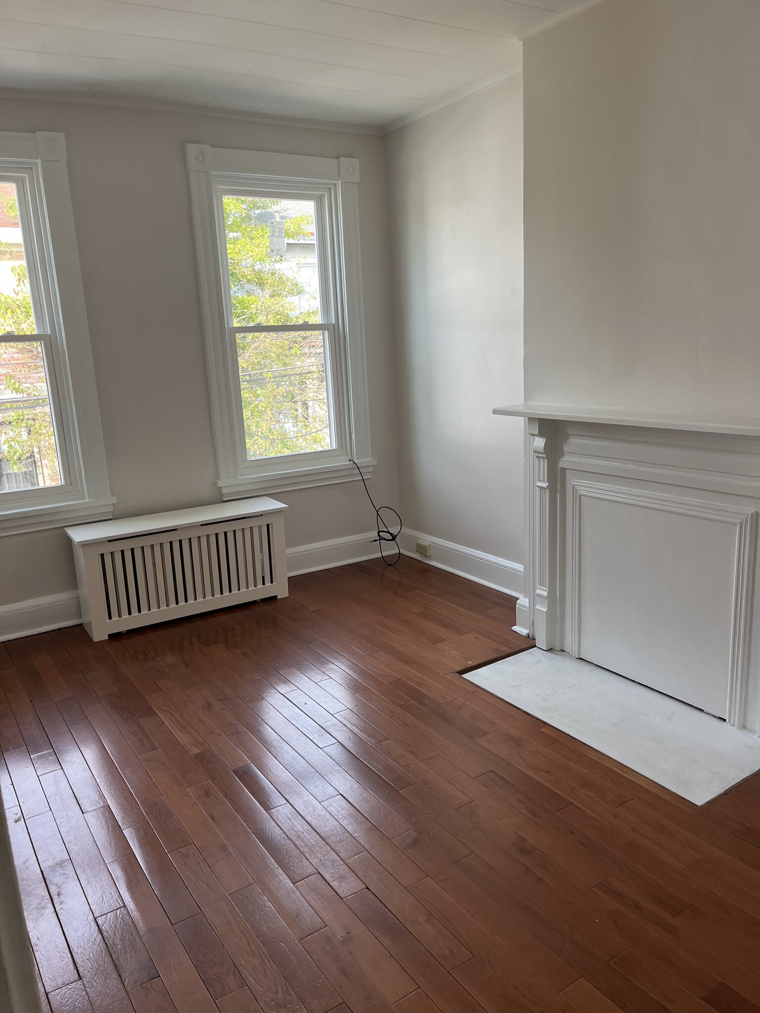 Building Photo - 457 Cedarville St