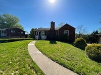 Building Photo - Modern 3 bedroom, 1.5 bathroom home in Bethel Park