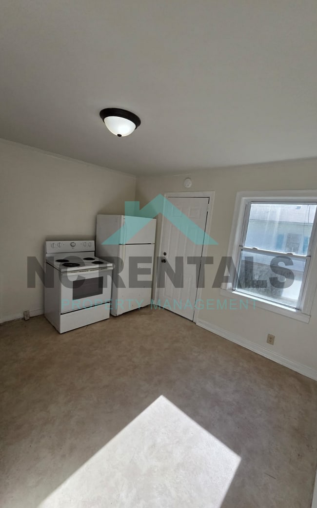 Building Photo - 1012 Nancy Ln SE