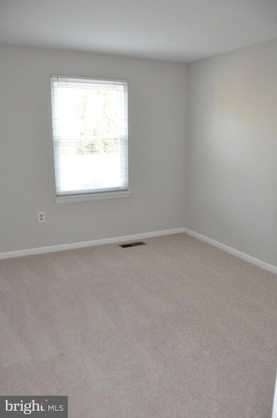 Building Photo - 9705 Glen Ave