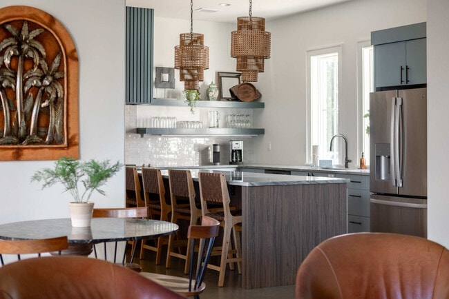 Building Photo - 226 George C Wallace Blvd