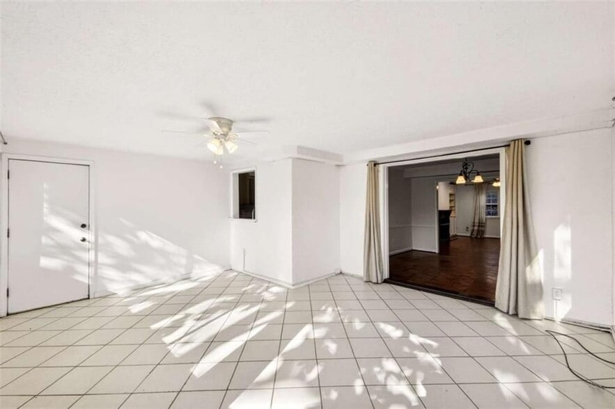 Building Photo - 159 Elysian Way NW