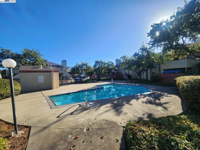 Building Photo - 27162 Tampa Ave