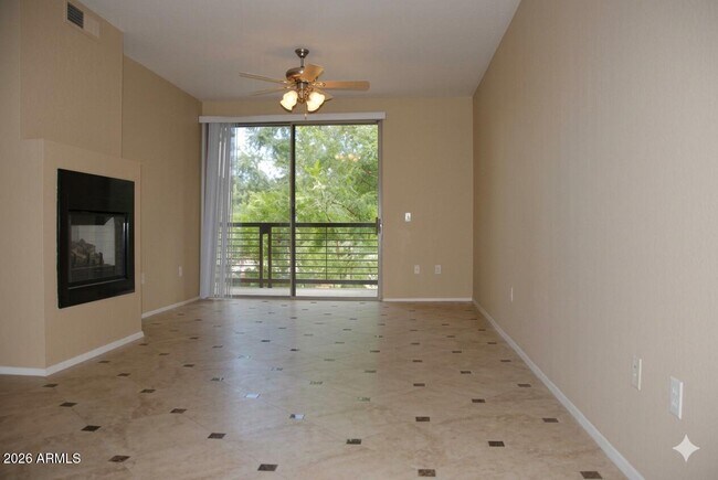 Building Photo - 1701 E Colter St