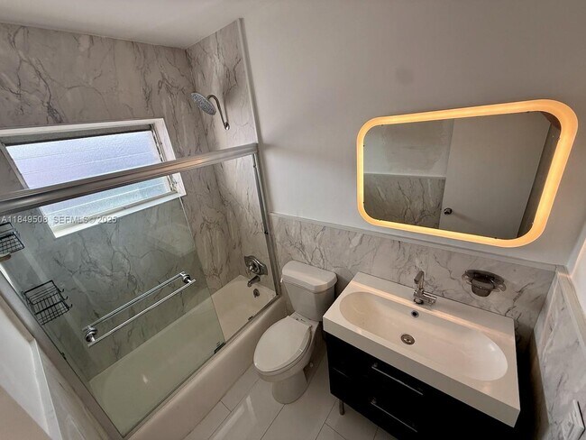 Building Photo - 7921 East Dr