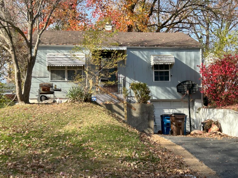 Building Photo - 511 Coppinger Dr